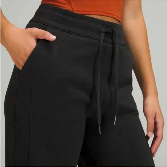 03- Lululemon Scuba Relaxed High-Rise Jogger Black 2 - Picture 3 of 7